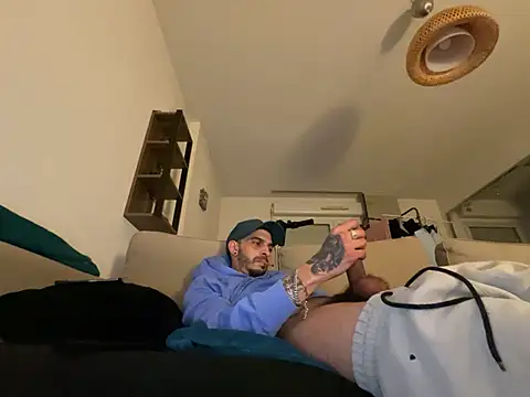 Rebeu313 online show from 02-21-25, 09:43