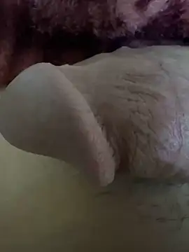 Snapshot of hamed-697 chatting on 12-06-24, 07:12 hamed-697 online show from 12-06-24, 07:12