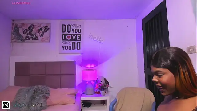 Alexa paytom1 online show from 10-25-25, 04:20