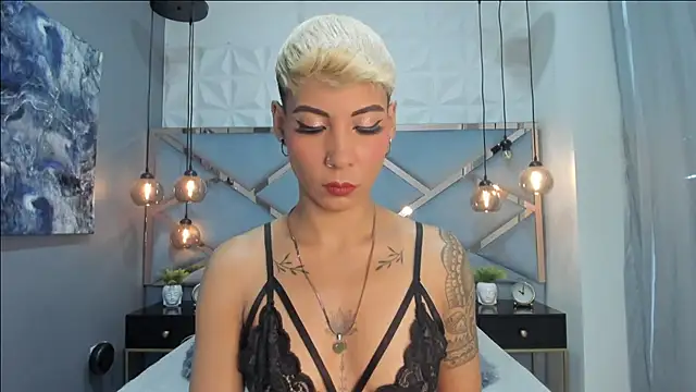 MiaMorgan  online show from 01-15-25, 12:04