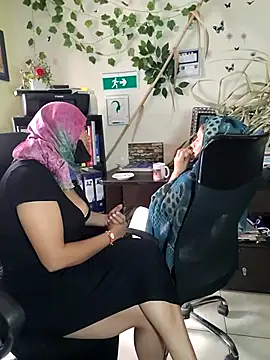 Snapshot of NAJWA-ARAB chatting on 03-10-25, 05:29 NAJWA-ARAB online show from 03-10-25, 05:29