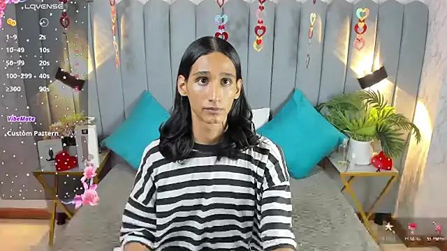 skyyfoxpraga online show from 02-23-25, 01:57