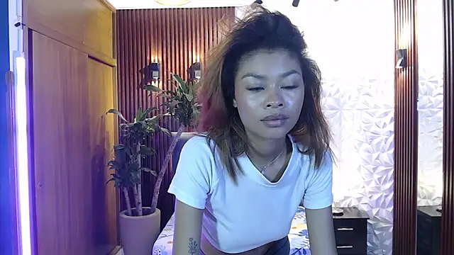 Snapshot of Perla_prg chatting on 01-08-25, 11:30 Perla prg online show from 01-08-25, 11:30