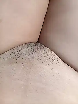 Snapshot of Khaleyssi chatting on 12-22-24, 08:58 Khaleyssi online show from 12-22-24, 08:58