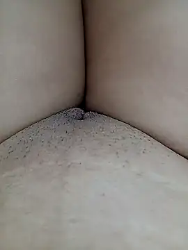 Snapshot of Khaleyssi chatting on 01-12-25, 12:49 Khaleyssi online show from 01-12-25, 12:49