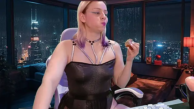 Snapshot of Dolce--Mia---Bianchi__07 chatting on 01-11-25, 05:18 Dolce--Mia---Bianchi 07 online show from 01-11-25, 05:18