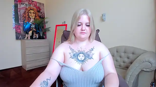 Snapshot of Doliss chatting on 10-09-25, 06:00 Doliss online show from 10-09-25, 06:00