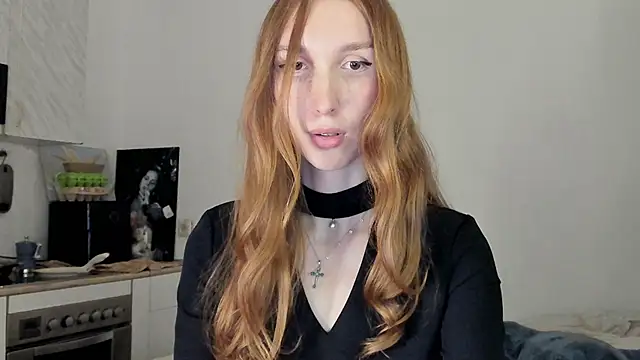 LisaIcon online show from 02-12-26, 08:37