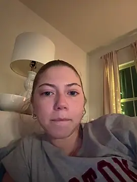 emilycoco online show from 04-19-26, 04:01