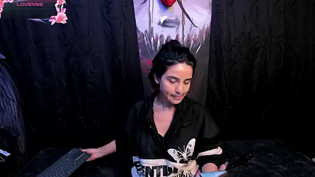 Kylie-fox online show from 09-26-25, 12:03