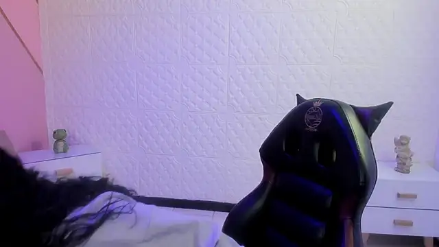 Violetaa diazz online show from 02-12-26, 09:10