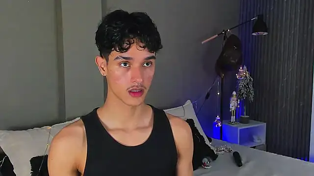 Snapshot of Busterspinter chatting on 12-09-24, 07:50 Busterspinter online show from 12-09-24, 07:50