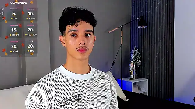 Snapshot of Busterspinter chatting on 12-18-24, 08:36 Busterspinter online show from 12-18-24, 08:36