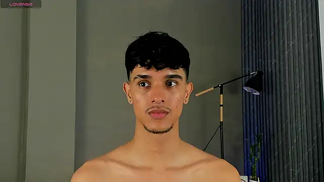 Snapshot of Busterspinter chatting on 01-17-25, 04:28 Busterspinter online show from 01-17-25, 04:28