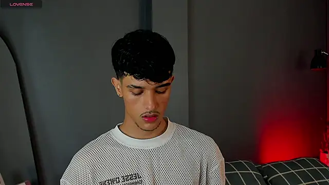 Snapshot of Busterspinter chatting on 02-04-25, 07:29 Busterspinter online show from 02-04-25, 07:29