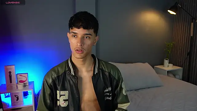 Snapshot of Busterspinter chatting on 03-01-25, 11:28 Busterspinter online show from 03-01-25, 11:28