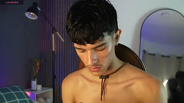 Snapshot of Busterspinter chatting on 03-10-25, 08:15 Busterspinter online show from 03-10-25, 08:15