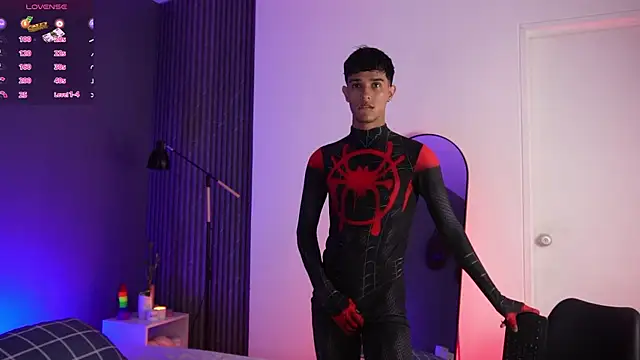 Snapshot of Busterspinter chatting on 03-17-25, 07:24 Busterspinter online show from 03-17-25, 07:24