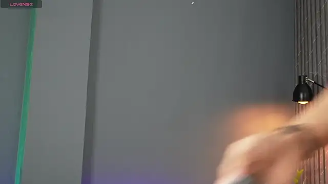 Snapshot of Busterspinter chatting on 03-20-25, 07:47 Busterspinter online show from 03-20-25, 07:47