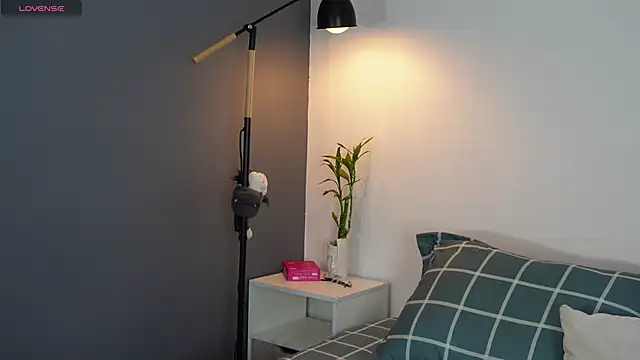 Snapshot of Busterspinter chatting on 10-11-25, 01:31 Busterspinter online show from 10-11-25, 01:31