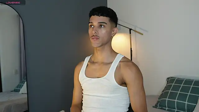 Snapshot of Busterspinter chatting on 11-01-25, 05:59 Busterspinter online show from 11-01-25, 05:59