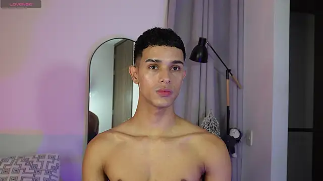 Snapshot of Busterspinter chatting on 12-13-25, 10:26 Busterspinter online show from 12-13-25, 10:26