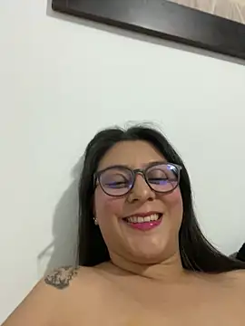 Snapshot of ANYLU19 chatting on 12-31-24, 03:23 ANYLU19 online show from 12-31-24, 03:23