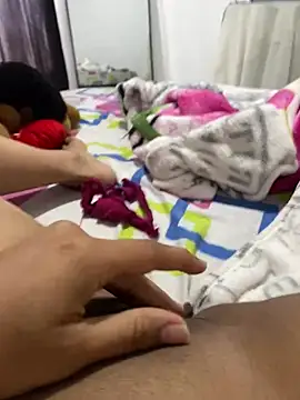 Snapshot of ANYLU19 chatting on 12-31-24, 03:42 ANYLU19 online show from 12-31-24, 03:42