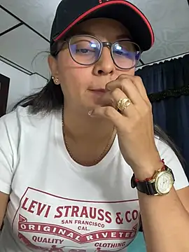 Snapshot of ANYLU19 chatting on 03-08-25, 03:17 ANYLU19 online show from 03-08-25, 03:17