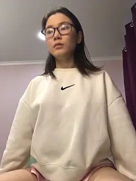 Milka23 online show from 12-14-24, 12:44