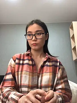 Snapshot of Milka23 chatting on 02-09-25, 12:30 Milka23 online show from 02-09-25, 12:30