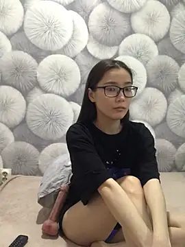 Snapshot of Milka23 chatting on 03-02-25, 02:00 Milka23 online show from 03-02-25, 02:00