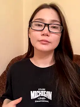 Snapshot of Milka23 chatting on 10-09-25, 02:59 Milka23 online show from 10-09-25, 02:59