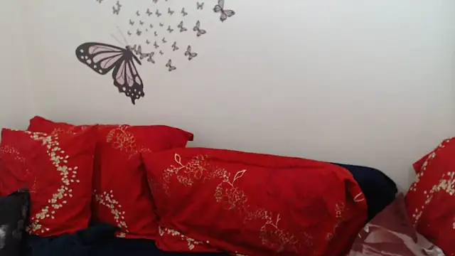 Snapshot of LadyHellene chatting on 02-28-25, 11:36 LadyHellene online show from 02-28-25, 11:36