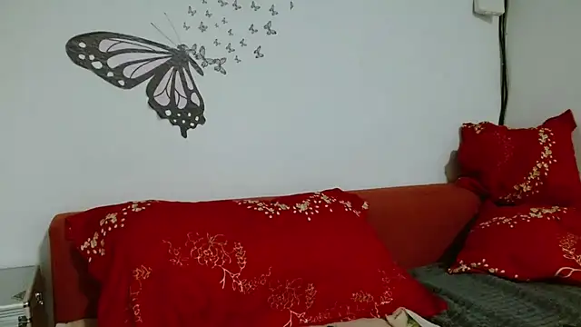 Snapshot of LadyHellene chatting on 11-07-25, 03:12 LadyHellene online show from 11-07-25, 03:12