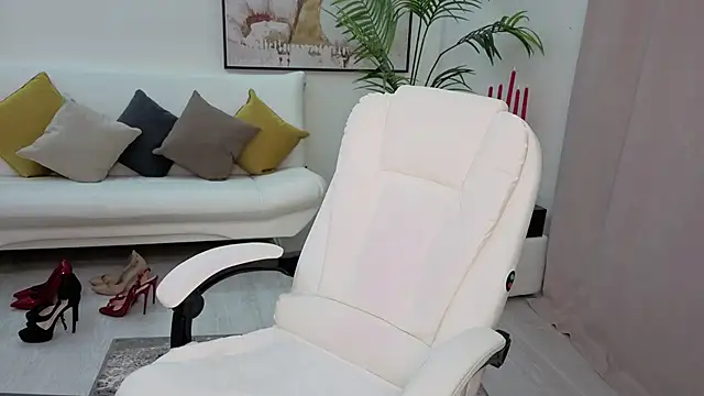 Beylly online show from 01-18-26, 04:00