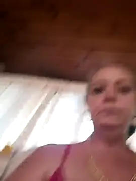Snapshot of Kimmyb777 chatting on 06-18-26, 11:14 Kimmyb777 online show from 06-18-26, 11:14