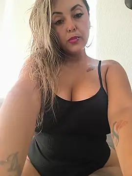 shanon love3 online show from 01-08-26, 06:43