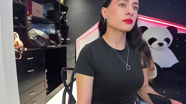 Coral Gibson online show from 09-23-25, 12:52