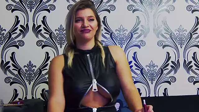 Lorehottie online show from 03-15-25, 12:24