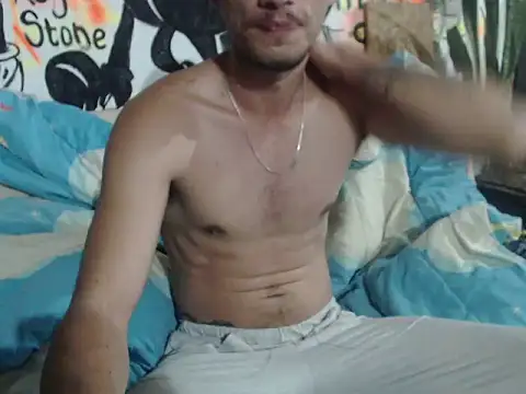 Snapshot of roystonee01 chatting on 09-09-25, 09:42 roystonee01 online show from 09-09-25, 09:42