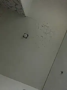 Snapshot of Carolinen chatting on 02-12-25, 04:33 Carolinen online show from 02-12-25, 04:33