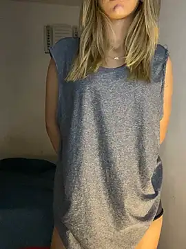 Carolinen online show from 01-15-26, 05:27