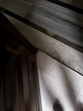 Snapshot of rana9639_1 chatting on 02-18-25, 01:21 rana9639 1 online show from 02-18-25, 01:21