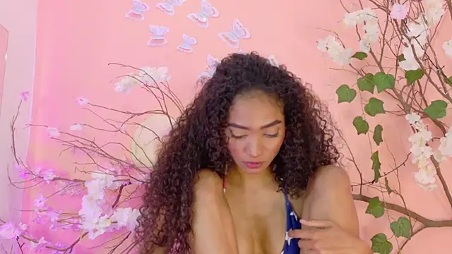 Snapshot of Charlotte_Love10 chatting on 07-03-26, 11:33 Charlotte Love10 online show from 07-03-26, 11:33