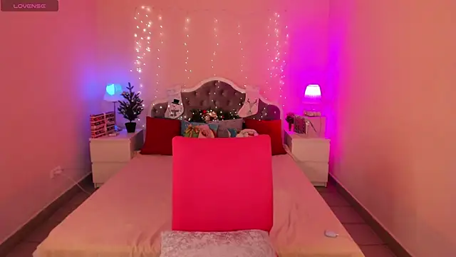 Snapshot of Aria69Stars chatting on 01-02-25, 11:52 Aria69Stars online show from 01-02-25, 11:52