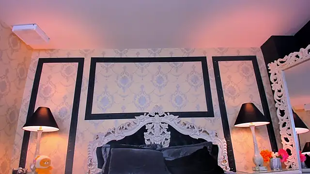 ImSophiie online show from 02-07-25, 09:58