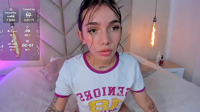 Mollymoon1 online show from 01-24-25, 07:39