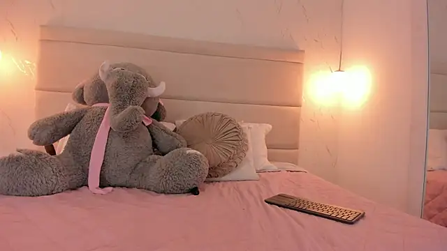 Mollymoon1 online show from 01-11-26, 08:03