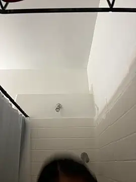 AlyssiaAmoreXO online show from 10-09-25, 08:07